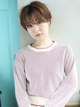 バース(BIRTH) 天神【BIRTH】小顔補正立体カット×大人フェミニンショート　14