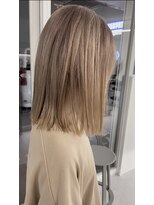 エラ(ELLA)&nbsp;ミルクティーカラー