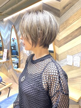 ネオリーブ モカ 川崎チネチッタ店(Neolive mocca) 20代30代40代50代   大人 ショートボブ オリーブベージュ 川崎