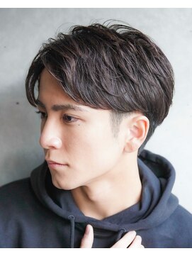 カライングドゥ(ing deux) スーツ短髪ツーブロック束感モテる黒髪シークレットパーマ流行