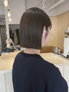 バベル アット フルリール 甲子園口(BABEL at fleurir) 透明感オリーブとぱつっとボブ