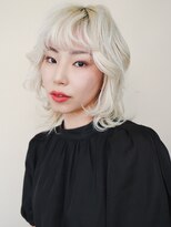 オジョマノ(OjOmano)&nbsp;〈h26〉ブリーチインナーカラーダブルカラーハイライト髪質改善