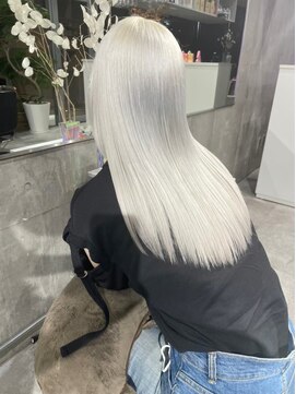 ラヴィキョート(Lavy kyoto) ブリーチなしカラーグレージュハイライトアッシュグレー小顔ボブ