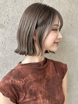 クローズ(cross-z) 切りっぱなしボブ×グレージュ【東川口/浦和美園】