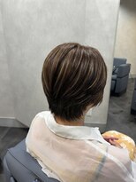 リオルソ(Re/ortho)&nbsp;後頭部の丸みを美しく強調した大人ショートヘア