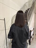 アトレ アネックス(attrait ANNEX)&nbsp;ツヤのあるブラウンミディアム × 丁寧な毛先カット
