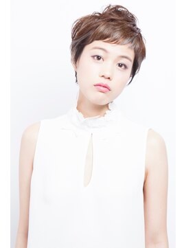 ピークアブー ワン(PEEK-A-BOO ONE) ポイントハイライト×ちびバングフレンチショート 伊藤雨潔