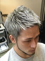バーバー スタジオ ラフテル(Barber Studio RAFTEL)&nbsp;王道ヘアーもシルバーでオシャレに！