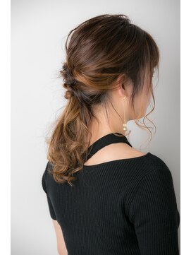 リノナ ジェネレート(LINONA Generate) 柔らかポニーテール【Linona/MAMi】