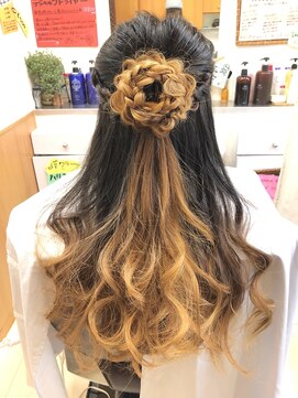 バディー ヘアー(Buddy Hair) 【華やか♪】フラワーハーフアップ