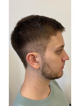 ウリ 美容室 【メンズ】フェードスタイル