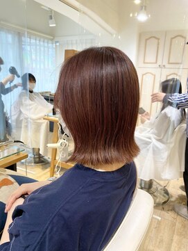 ネオリーブ チロル 横浜西口店(Neolive CiroL.) 切りっぱなしボブ アプリコットカラー 横浜