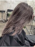 xバレイヤージュ/ホワイトグレージュ/レイヤーカット
