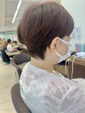 アッシュ 下北沢店(Ash) 耳掛けマッシュショート