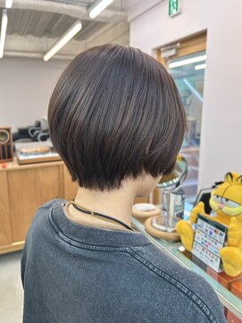 エルム 原宿 表参道(yelm) 縮毛履歴からブリーチなしダブルカラーで透明感ベージュショート