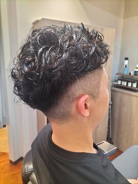 ボルト 浦上浜口店(BOLT) フェードカットのパーマスタイル