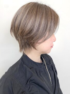 モリオフロムロンドン 原宿本店(morio from London) 【morio原宿】ショートウルフ　ハイライトカラー　ミルクティー