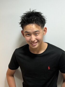 ハイセンス セカンド(HISENSE second) 【姫路】フェードスパイキーショート(Ko-dai)