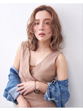 バルバオ サロンドベレーザ 大須(BALBAO salon de belleza) 【ナチュラルハイライト】ウェーブスタイル