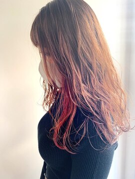 デイリリーバイアメリア 川西店(daylily by Ameria) イヤリングカラー×メッシーミディ→白井　涼貴