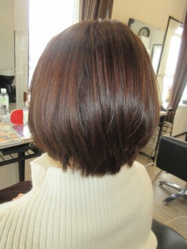 コア フィール ア デイ(COIFFURE A DAY) 【M3D見附今町】サラサラボブ
