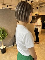 メリー オオサカ(Merly Osaka)&nbsp;相性◎compact short bob × highlight_natural white beige_