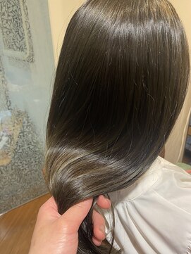 リアン(Lien) オリーブグレージュ