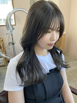 キュオンシア(CUEON. ciea) オリーブグレージュ×柔色