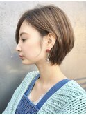 簡単スタイリングくびれショートボブヘア前髪ありつや髪顔まわり
