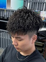 センターパートショートヘアツイストパーマニュアンスパーマ