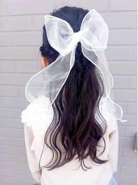 リノア(Lino'a) ハーフアップアレンジ