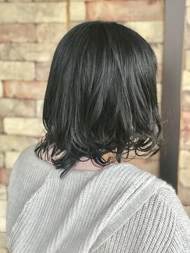 ヘアーモア イースト(Hair More East) ワンカールスタイル。