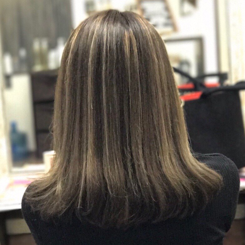 (インナーカラーorハイライト)＋クリーミーカラーカット　18000