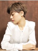クール可愛いショートヘア