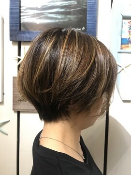 グロウウルマ(GLOW uruma) ショート