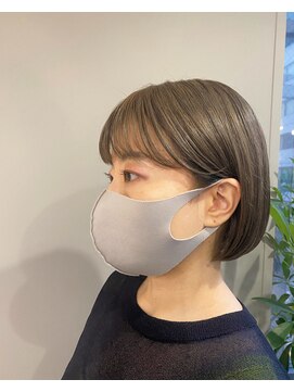 シア(sia) ミニボブ