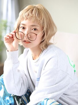 シェール(cher) ブリーチカラー/ベージュ/デザインカット