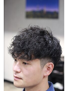 ニューオールド 三軒茶屋(NEW OLD) メンズスペインカールパーマ