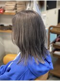 グレージュ×ウルフカット