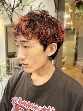 ロッソサンテ(rosso sante) スパイキーパーマ　オレンジハイライト