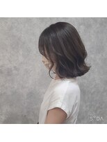 ワン ウェイブ(one wave)&nbsp;外ハネ×透明感アッシュ