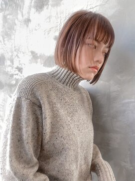 ギークス(GEEKS) 【GEEKS渋谷】ワンブリーチ/ミルクティーベージュ/レイヤーボブ