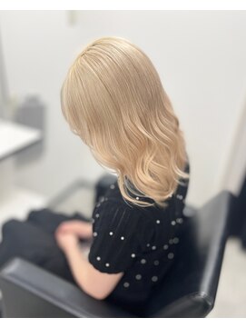 レブ 難波店(REV.) 髪質改善/ブリーチ/ダブルカラー/韓国/インナーカラー/難波