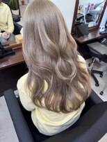 シクネ 新潟駅 万代(SHICUNE)&nbsp;【新潟/万代】ハイトーン　ミルクティーベージュ　ベージュ