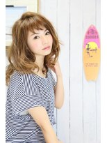 ロエナ(ROENA)&nbsp;20代30代40代50代斜めバングシルキーベージュグレージュカラー