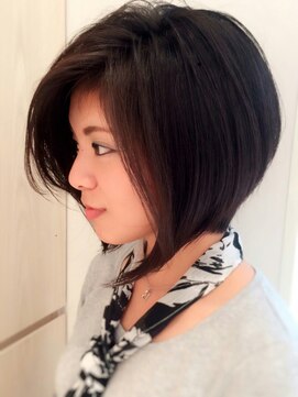 エムスラッシュ 本牧(M.SLASH) 【M.SLASH】大人モードなナチュラルカラー前下がりボブ