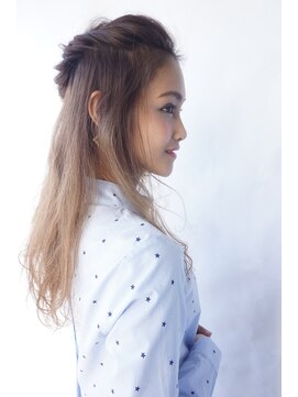 リパブリッシュ バイ ゴズウェルヘア(Republish by Goeswell Hair) ねじりくるりんぱ