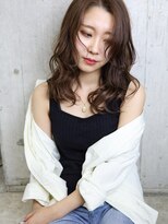 ルノン(LUNON) ローレイヤーで動きも楽しめる艶感のあるロングに