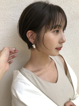 エイチ(811) 20代30代40代ミニウルフレイヤーショートオージュアネビージュ