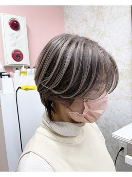 レーヴバイフィガロ(REVE by FIGARO) ショート白髪ぼかし◎